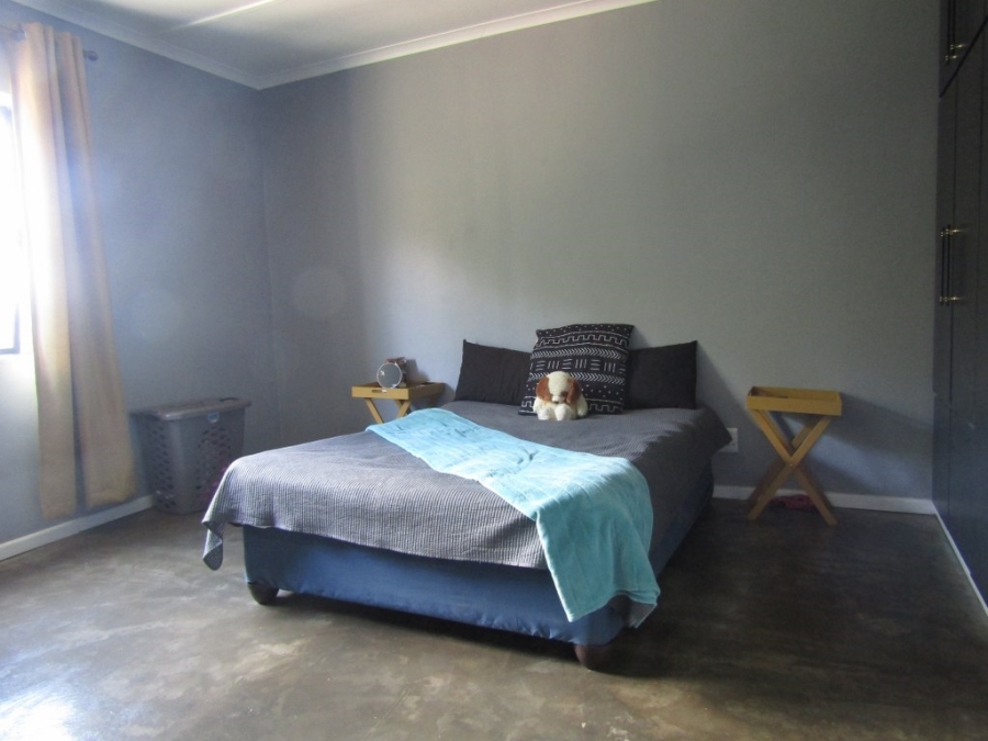4 Bedroom Property for Sale in Humansdorp Eastern Cape